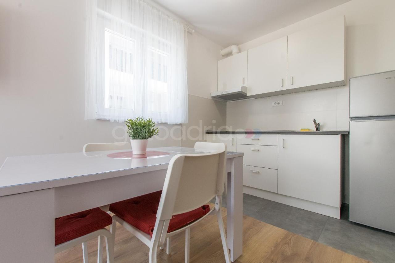 Sea View Apartments Pezze Makarska Ngoại thất bức ảnh